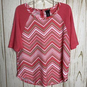 New Directions Women Top Medium Chevron Coral Zip Raglan 3/4 Sleeve Shirt